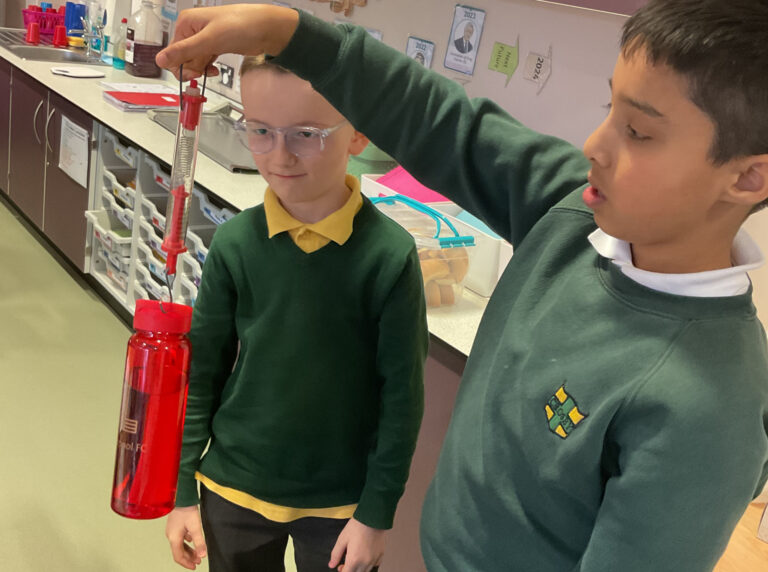 5_6 Children exploring forces with Newton-metres