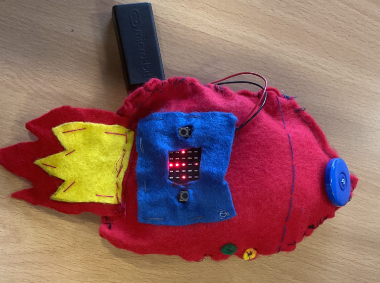 Antonia's Microbit rocket from y5